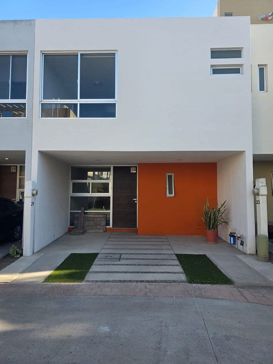 Casa en condominio con áreas verdes