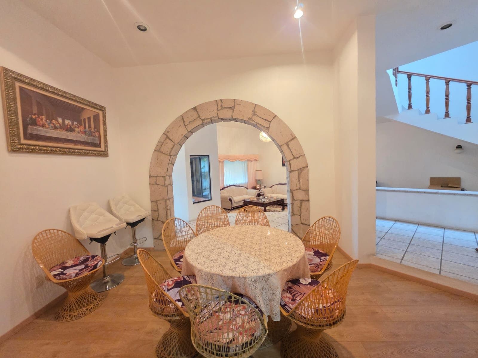 Casa con jardín y terraza — foto 4